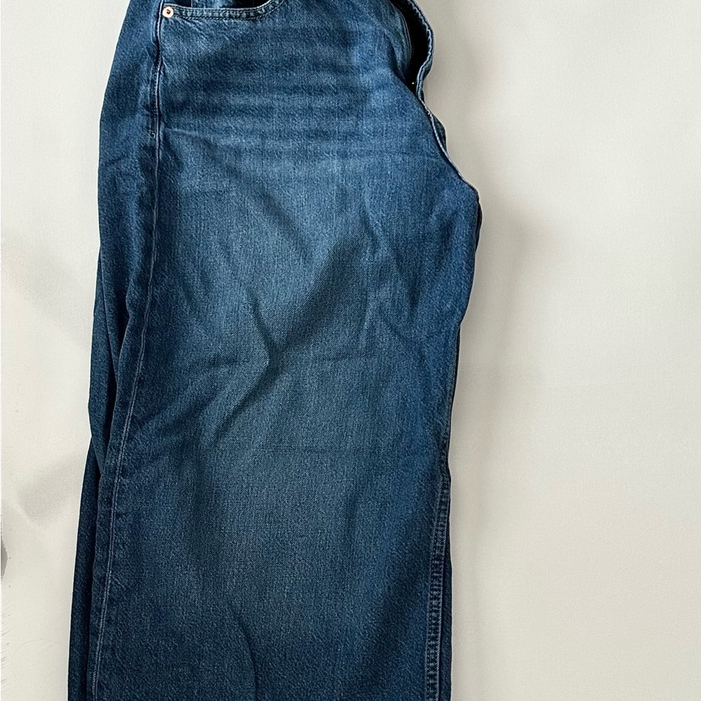 GAP Women’s Relaxed Fit Dark Blue Jeans